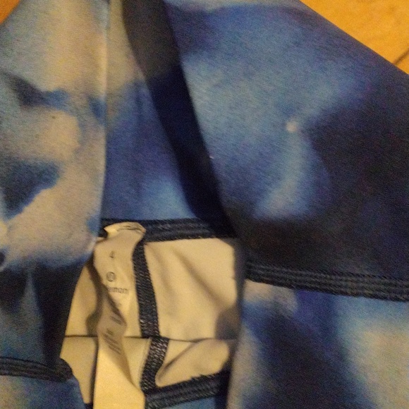 Lululemon Wunder Under High Waist Leggings - Blue Tie Dye • size 4 - Picture 3 of 5